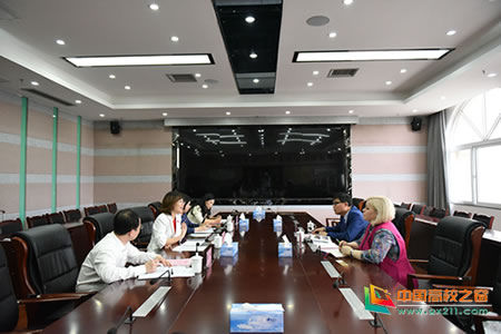 俄罗斯太平洋国立大学奥利佳主任一行来江西外