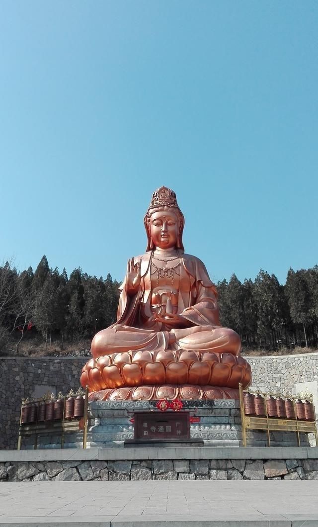 河南这两座寺庙超良心:不收门票,香火自愿,还免费停车!