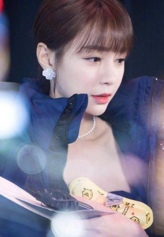 六位少数民族明星,只知道迪丽热巴是维吾尔族