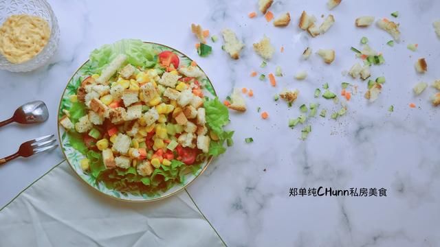 减肥可以吃沙拉酱拌生菜吗 t01f1639b9a41938651.jpg