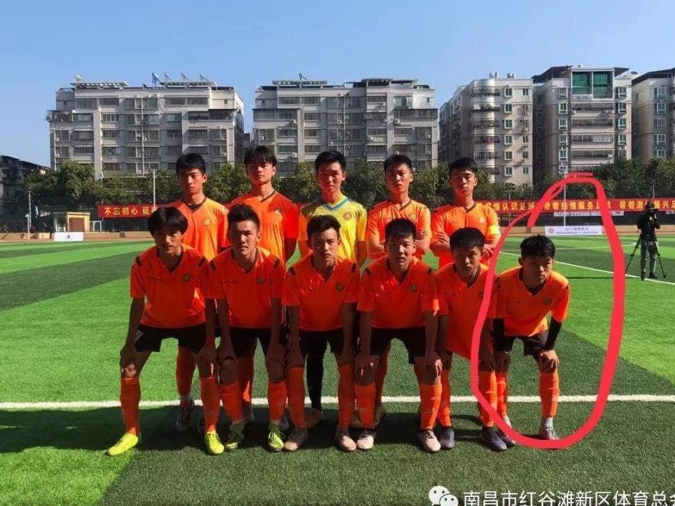 十年磨一剑 问鼎国家队-红谷滩4名足球小将踢