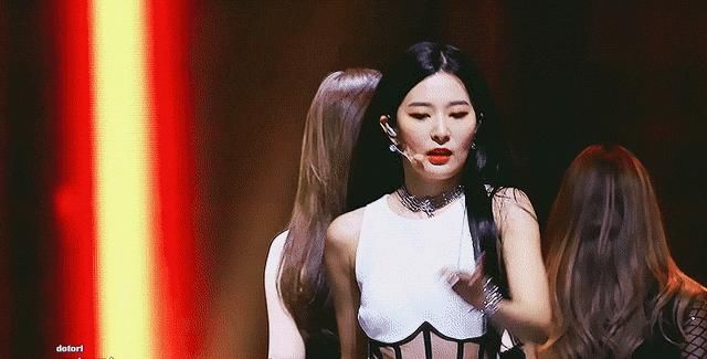 「Red Velvet」「分享」200620 拆开来看动作的话感觉更牛的姜涩琪
