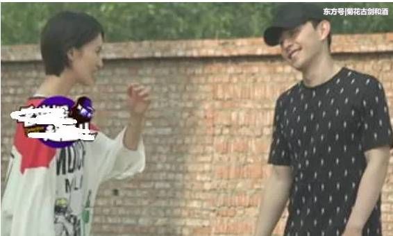 邓伦看李沁的眼神跟看金晨一样一样的,网友:应