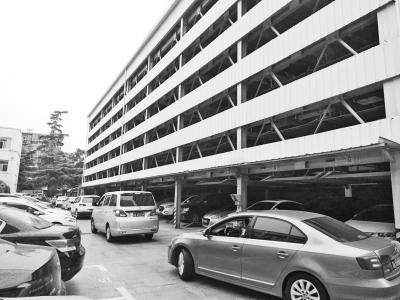 人民医院的救护车