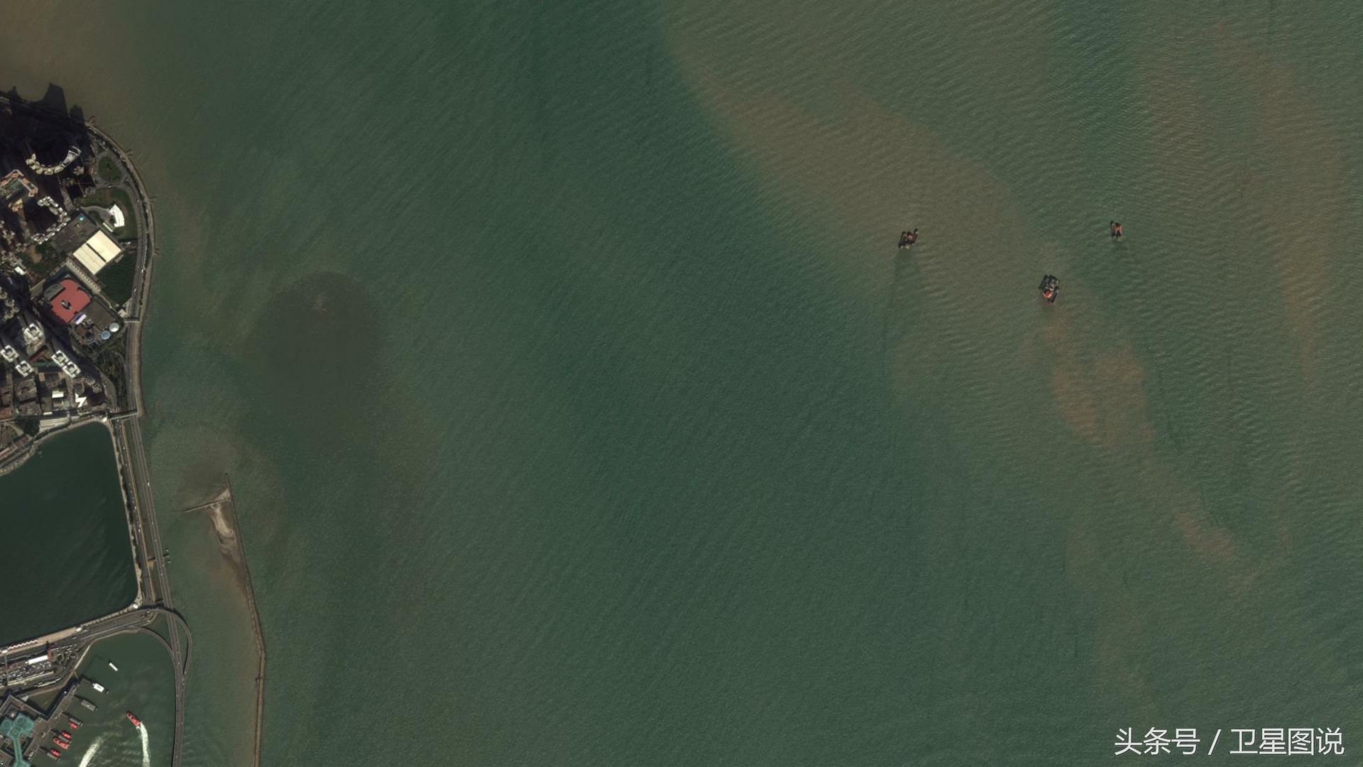 港珠澳大桥!人工岛从无到有，东亚基建狂魔名不虚传