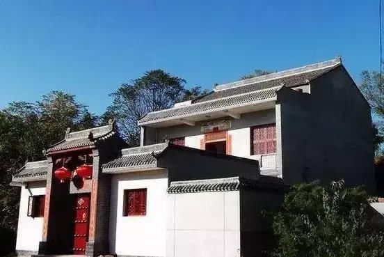 建房自述：北漂几年，赚了钱回乡建中式庭院，落叶归根才是家！