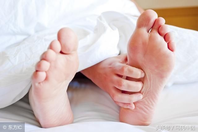 孕妇脚气抠烂脚,引发丹毒胎儿不保,厨房3种调
