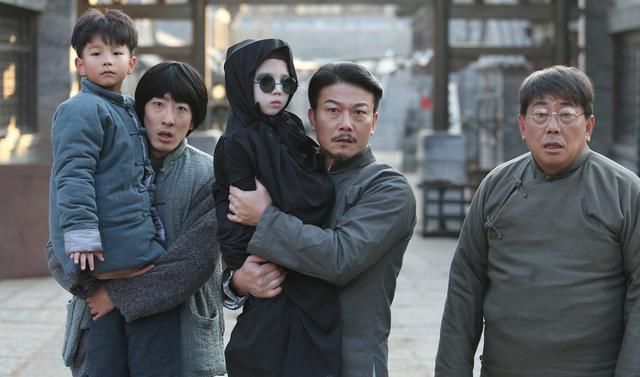 林正英的僵尸片逐渐没落,一个鼓手成了我们最