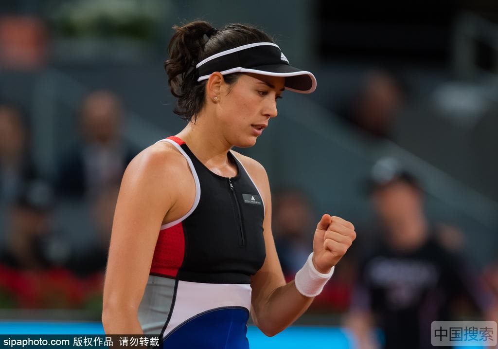 2018WTA马德里公开赛第2轮:穆古拉扎2-1维基