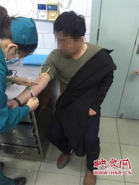 两汽车追尾司机闪烁其辞 强调要和对方私下解