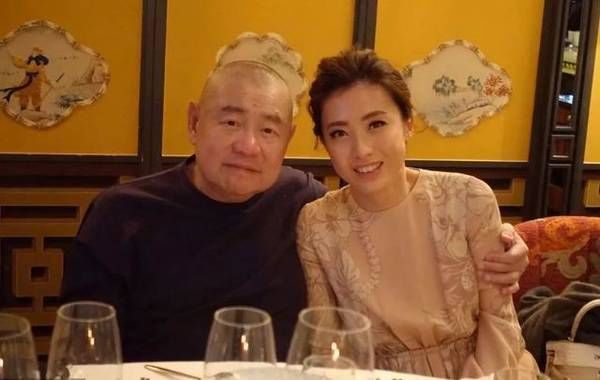 富豪如何赚钱？李兆基一个楼盘赚400亿，李嘉诚卖一家公司赚千亿