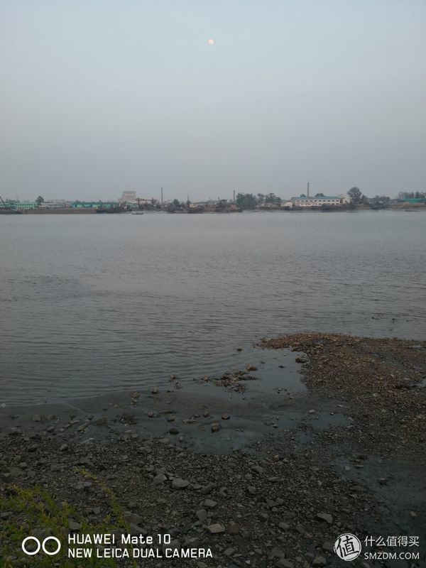 中庸之选华为mate10智能手机