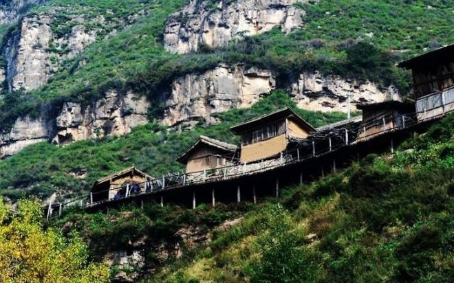 直击封印在深山里的悬浮村，居民手握长寿秘诀世代死守