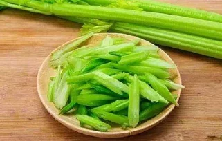 芹菜千万不能和它一起吃,否则你就得小心你的身体了 - 武汉老徐 - 武汉老徐的博客 芹菜千万不能和它一起吃,否则你就得小心你的身体了 - 武汉老徐 - 武汉老徐的博客