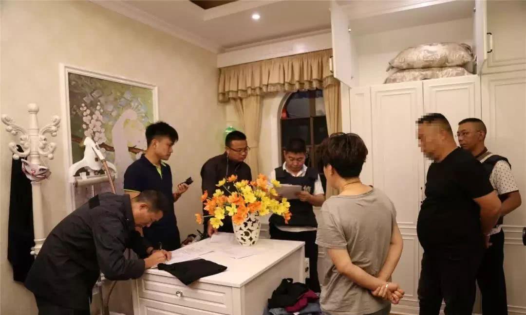 粉丝160万的云南正能量网红是黑老大,从教25