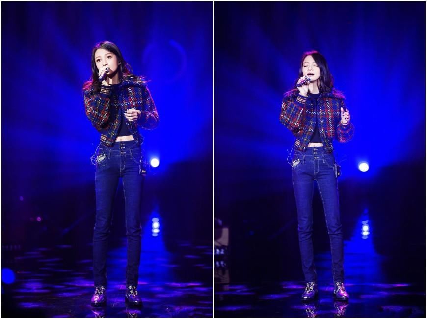 皮裤邓紫棋却被大九岁张韶涵秒杀,网友:屁股小