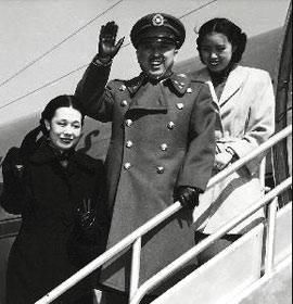 第一个从海外归来的国民党嫡系将领 毛主席设宴款待