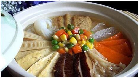 佛跳墙是什么原材料做的 t01f8153282401ffdd5.jpg