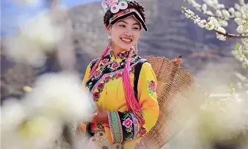 川西规模最大原生态李花观赏地，迎来最后的花期！要去的抓紧！