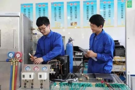 学生的利好政策来了!中职学生有机会直通本科