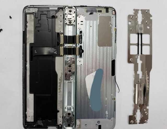 折叠屏,继三星逃票之后,华为也要延迟上市,没一