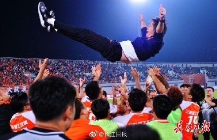 中国选拔足球