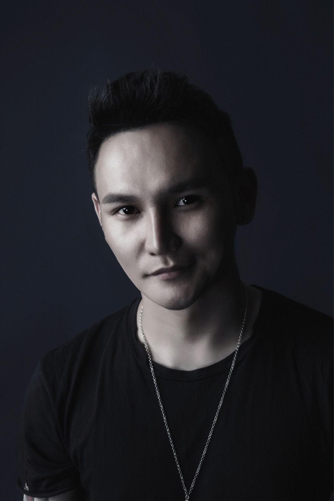 李维的内心独白 原创新歌《陪练》今日忧郁上