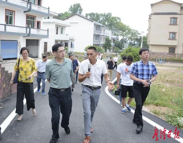 省政协调研组来我市调研农村宅基地制度改革试点和乡村民居规划工