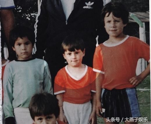 从侏儒症患者到五夺金球奖,球王梅西传奇人生