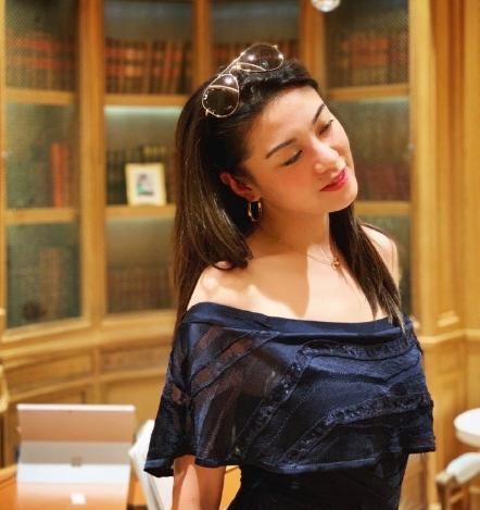 41岁廖碧儿与富豪传婚讯，被嘲拜金10年，这次终于要嫁豪门？