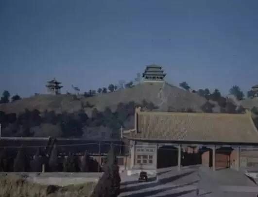 老照片:1948年建国前夕的北京城