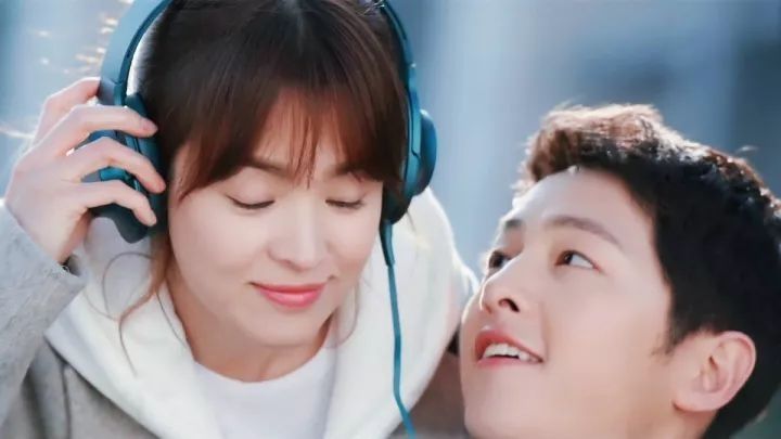 汪峰陷双宋婚礼偷拍风波,章子怡一句话撇清关