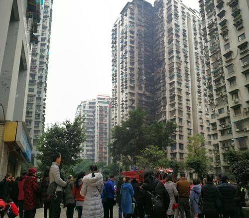 重庆嘉州花园着火了
