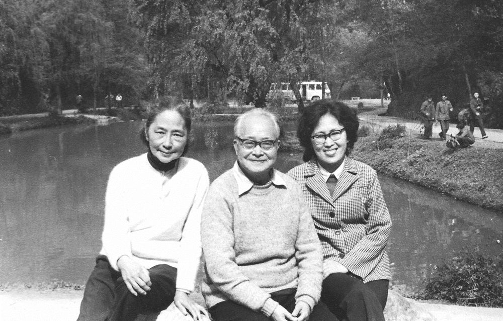 郭沫若攻击他、鲁迅挖苦他、胡适夸奖他,诺贝