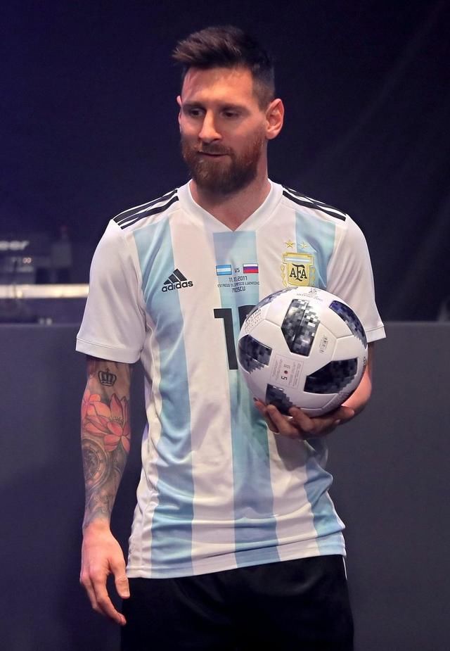 梅西穿阿根廷新战袍亮相!2018世界杯,梅西证明