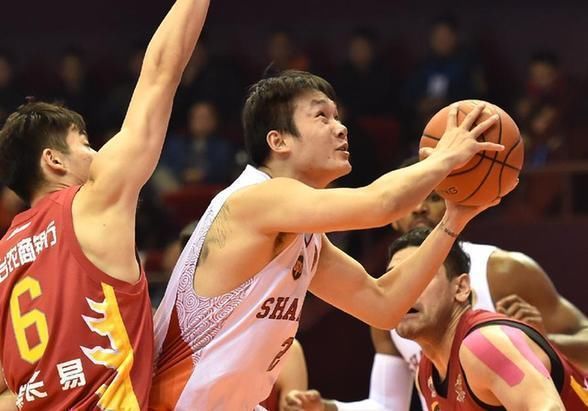 不跟外援比!CBA国内球员各项数据统计表 看看