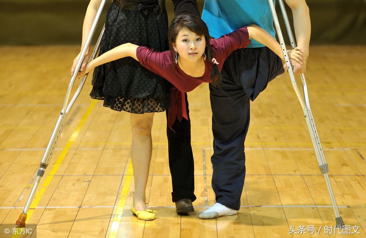 12个残疾人的励志故事，除了敬佩，还有反思!_【快资讯】
