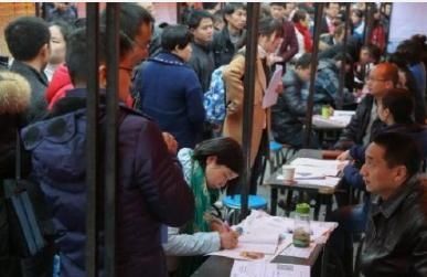 武汉正式发布留汉大学生毕业落户、住房、收入