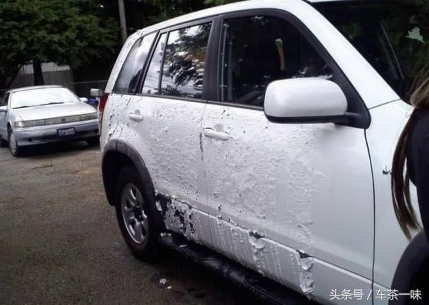 私人停车位被占怎么办?这位女车主的做法,让人