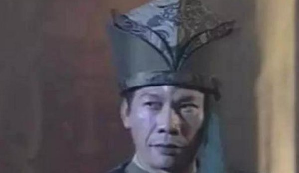 演“韦一笑”的四个明星,前3位都是在模仿,只有图4真韦蝠王 百家乐真人版