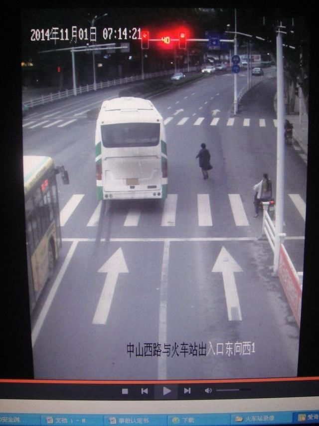 2018年交警提醒:春节闯红灯以后,这样做可以不扣分,你知道吗?