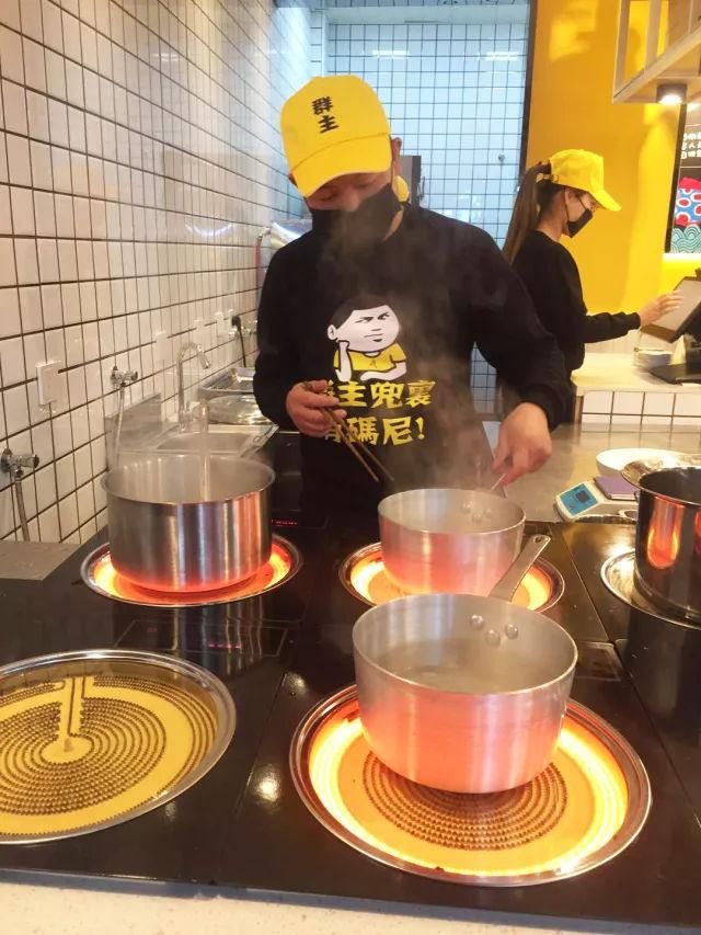 宁波餐饮圈的强势黑马@群主请客酸菜鱼饭&面