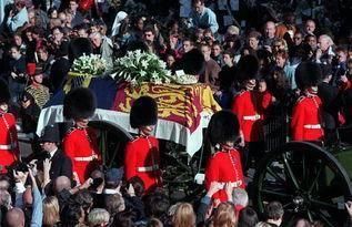 戴安娜王妃：比生在王室更不幸的是嫁到王室