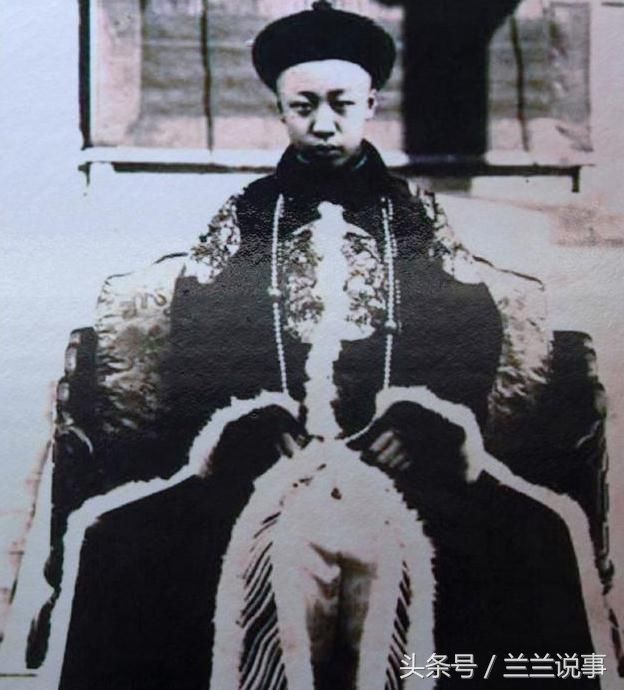 末代皇帝溥仪北京上户口，家庭住址吓到户籍员，婚史难为户籍员