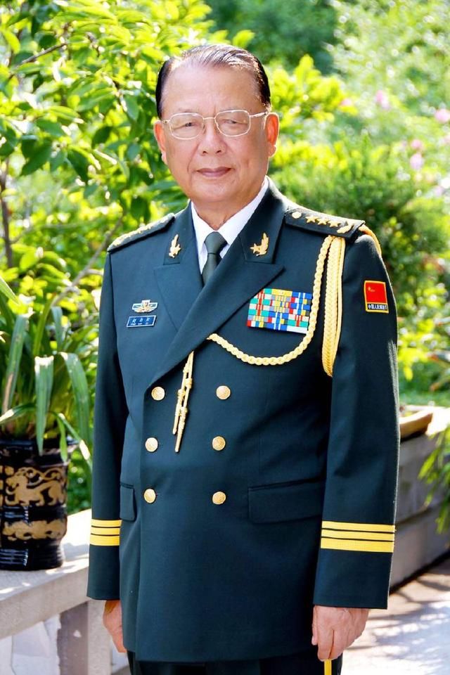 传来!天地同悲,两位功勋卓著的精神偶像接连离世