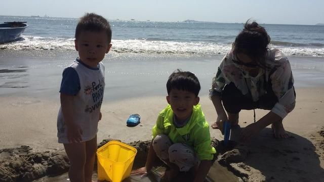 一家人甜蜜的三亚亲子游