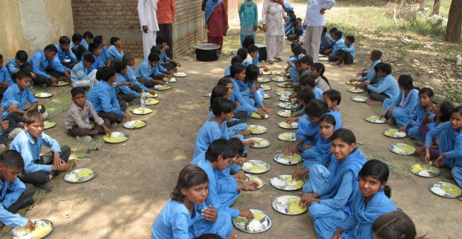 印度是免费上学为什么识字率低