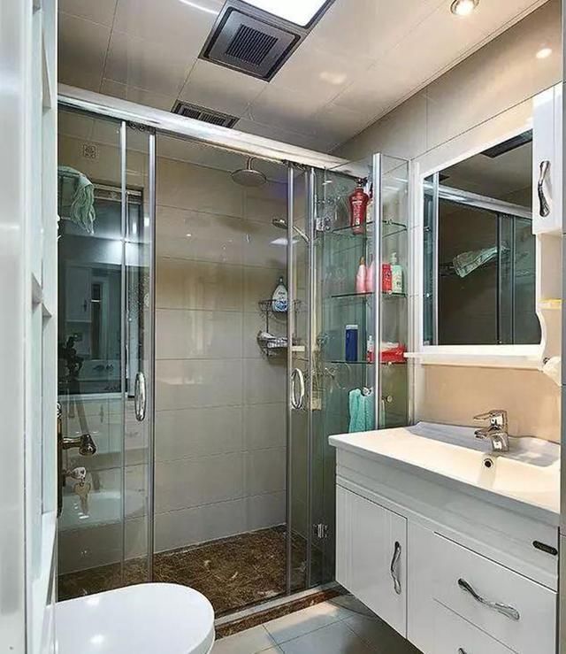 入住一个月的福州新房,客厅壁纸太漂亮了,邻居们争相模仿