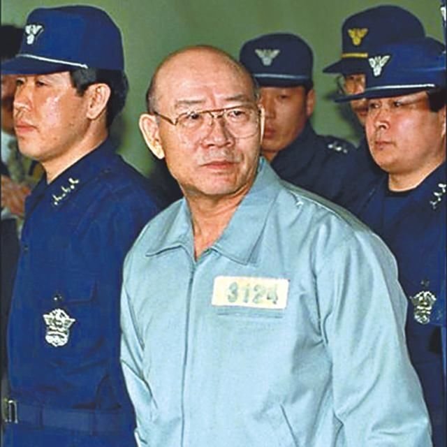 全斗焕gdp_第五共和国全斗焕(2)