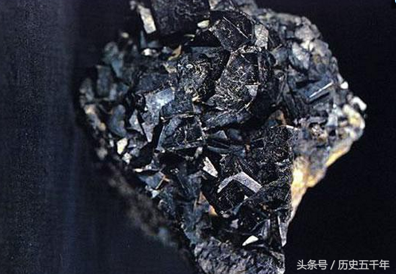 揭秘核原料铀235